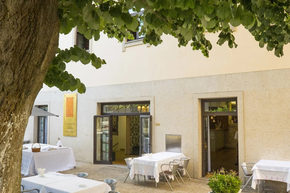 Eirado Hotel