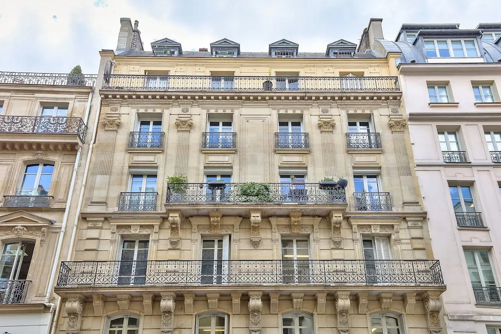 90 - Karl Lagerfeld Lafayette