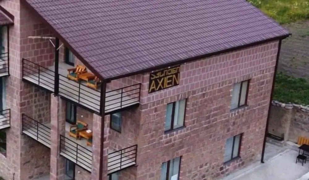 Отель Axien Kazbegi