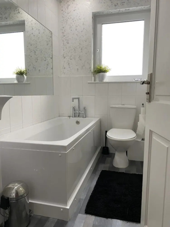 Remarkable 3-bed House in Belfast