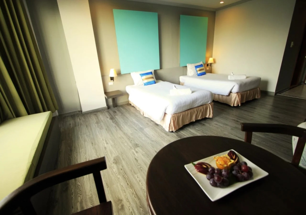 Thepnakorn Hotel