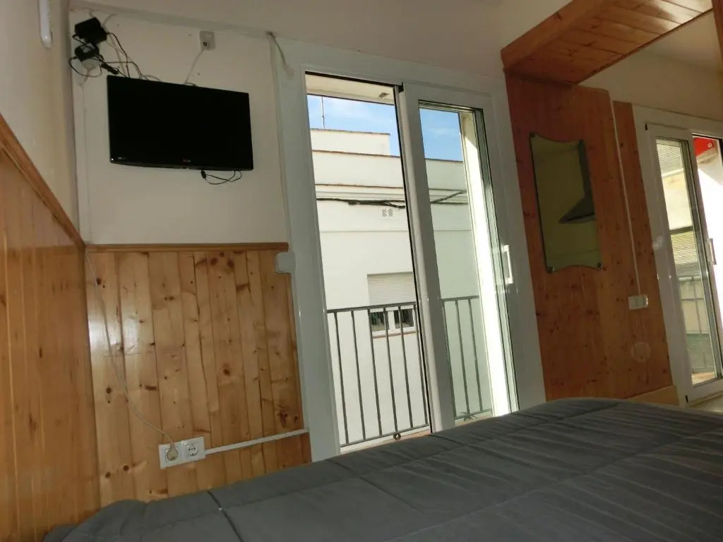 Rosesapparts Estudios & Parking