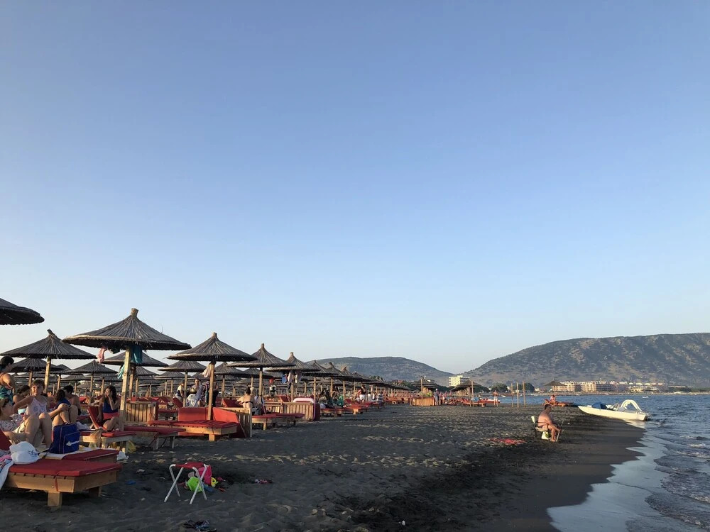 Kamberi Hotel & Apartments