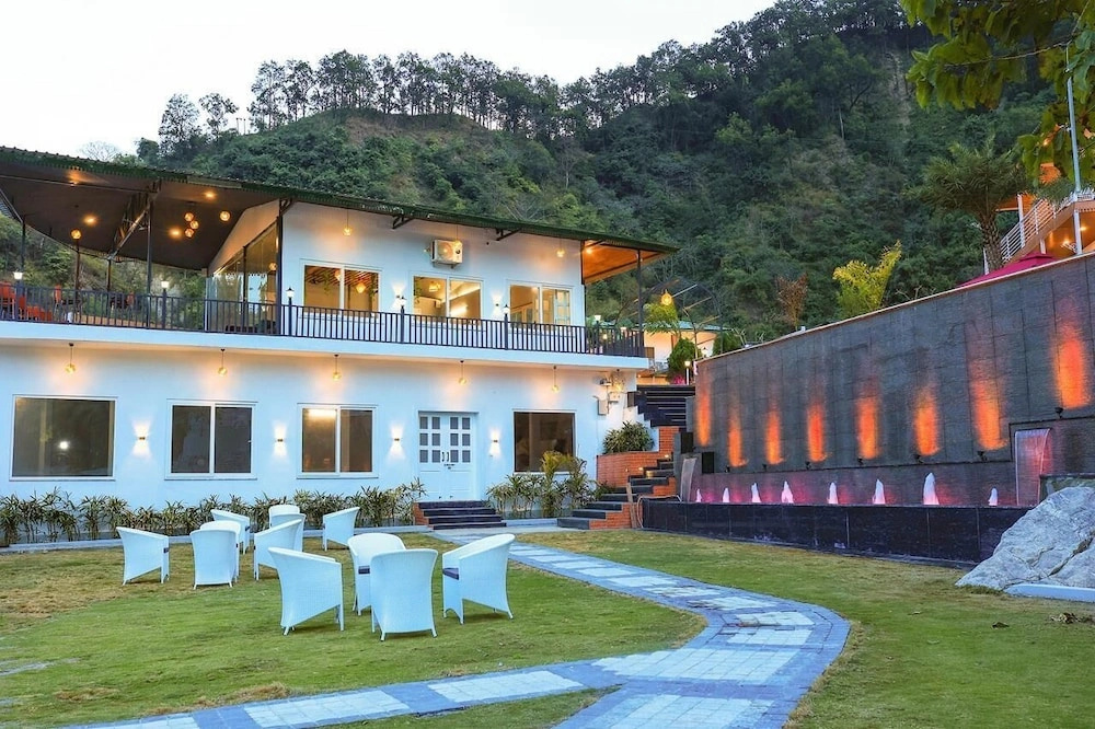The Aravali Resort