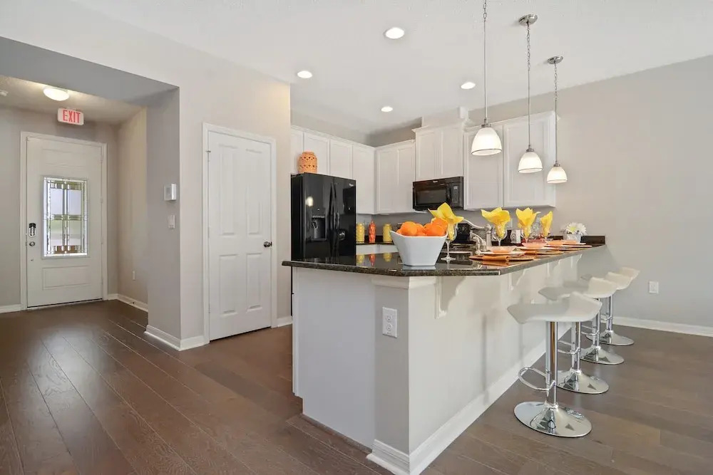 Stunning 4Bd Sleeps9 w Jacuzzi Close to Disney @ Compass Bay 5113