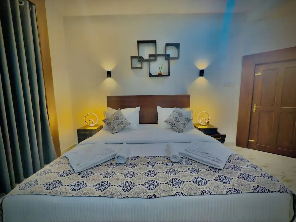 Aloe Transit Hotel