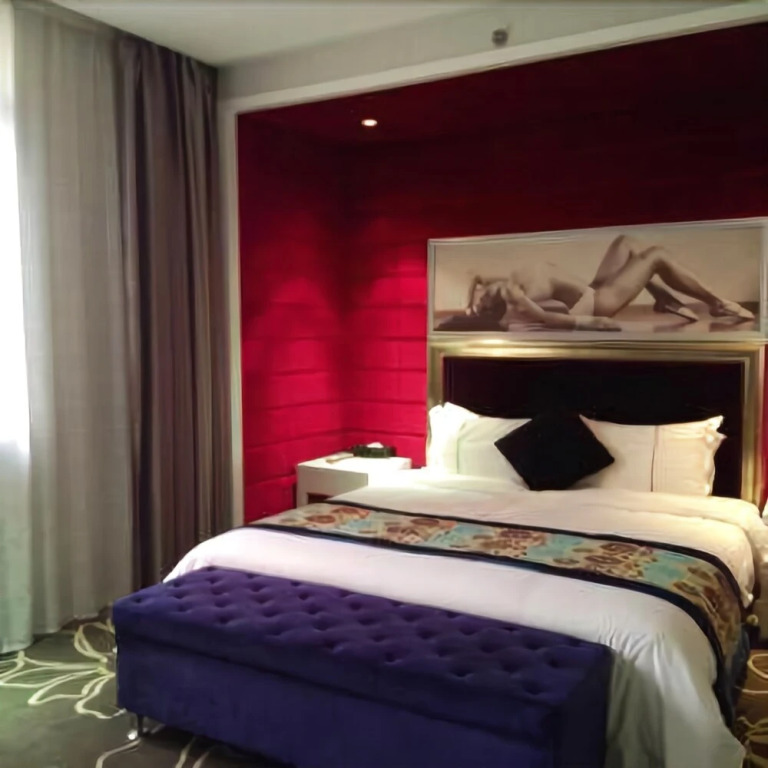 Crown Bussiness Hotel