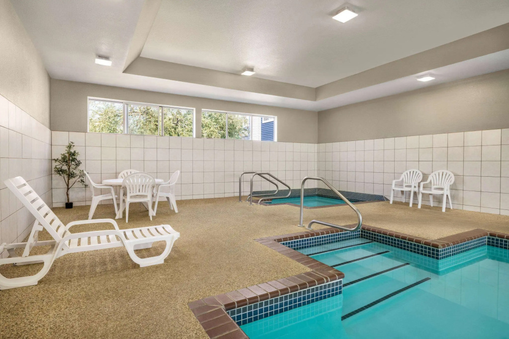 Microtel Inn & Suites by Wyndham New Ulm