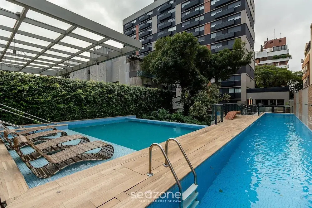 Luxury and Sophisticated Studio Apartment with Garage LBO203