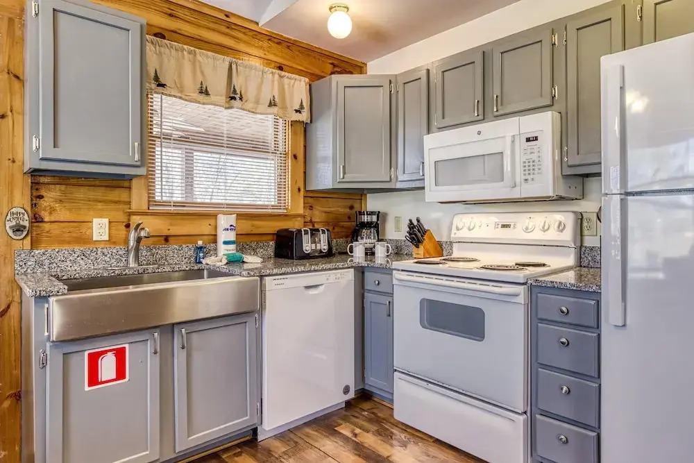 Greenbrier Woods 2 Bedroom Cabin