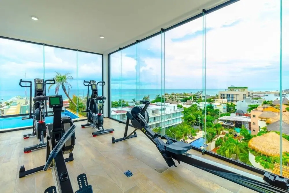 Brand New Studio! Steps From The Beach! AC! Best!