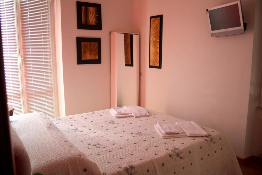Apartment With 2 Bedrooms in La Spezia, With Terrace and Wifi - 12 km