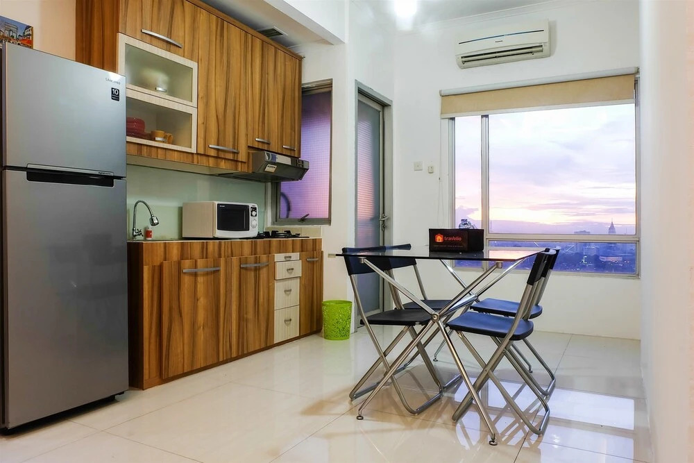Strategic Location 2 Bedroom Sudirman Park By Travelio