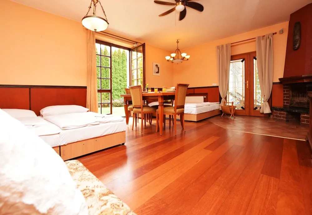 City Garden Apartments & Wellness