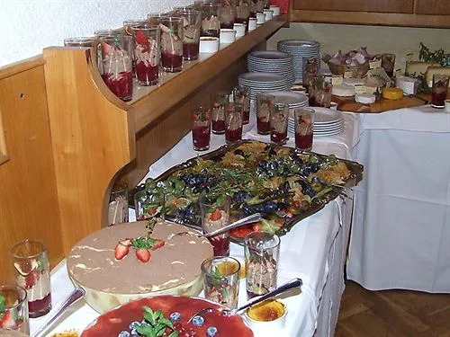 Almfrieden Hotel & Romantikchalet