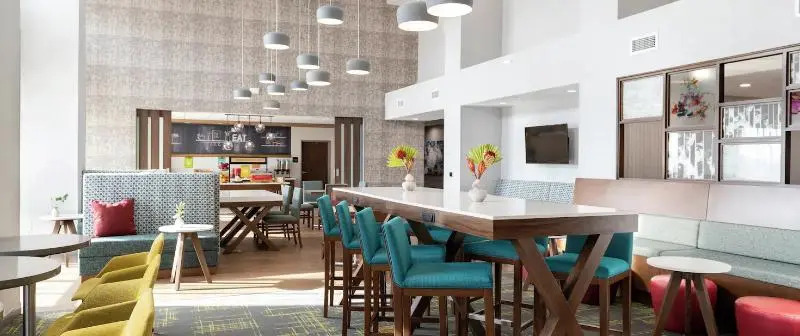 Hampton Inn Lead