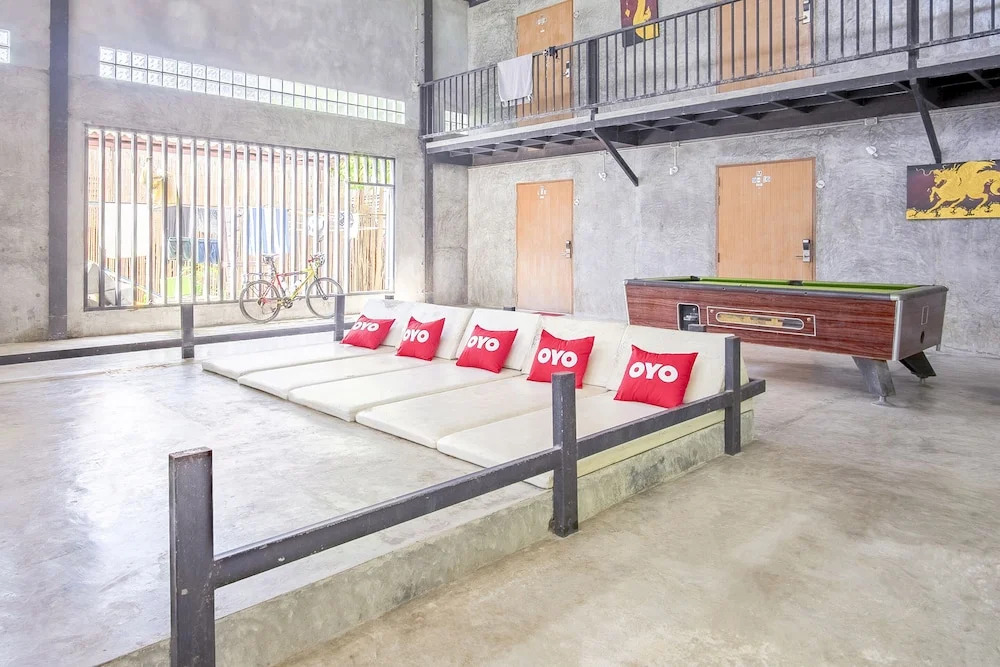 OYO 585 Freedom Hostel @ Phi Phi