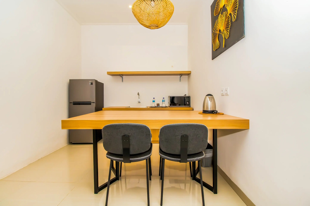 Anza Hotel by OYO Rooms