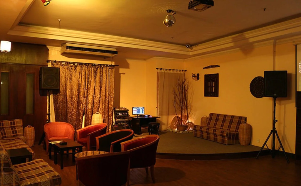 Stallions Suite