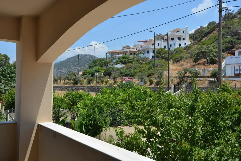 Eleni Beach Apartment