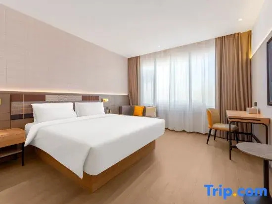 Home Inn Plus Hotel (Linyi Lushang Center Wanda Plaza Branch)
