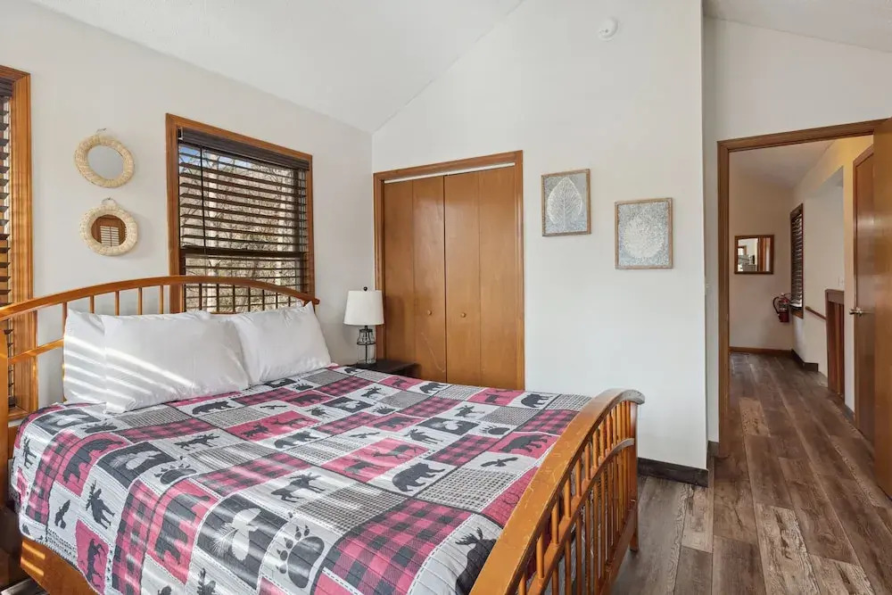The Aerie 3 Bedroom Cabin by RedAwning