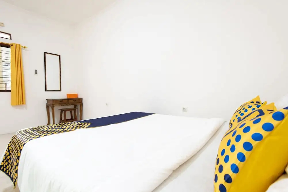 SPOT ON 3961 Fico's Residence Syariah