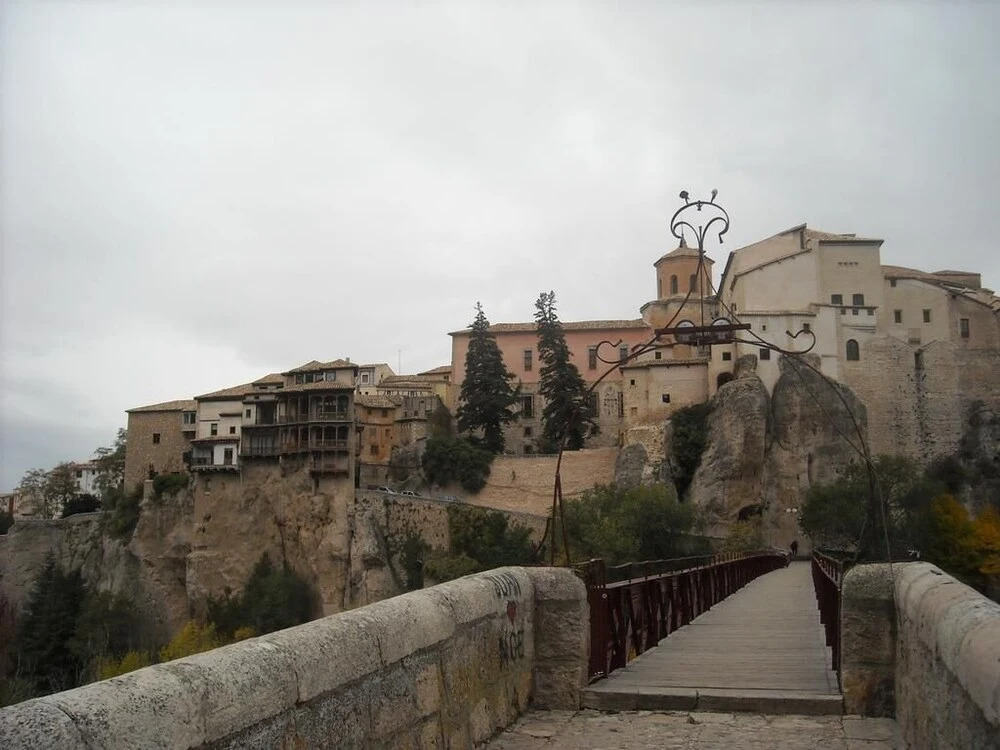 Nice apartment in Cuencas old town heart