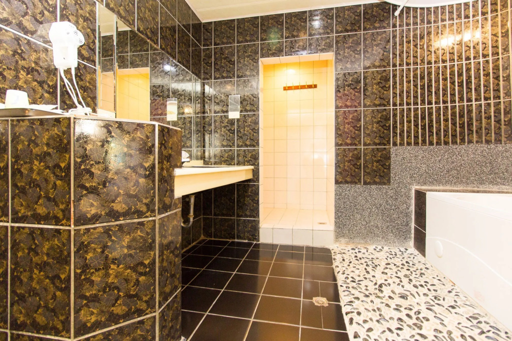 Day Chen Hotel