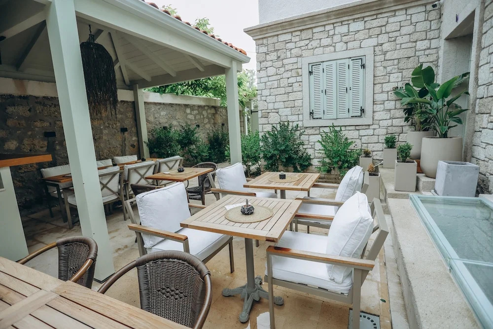 Kotraba Alacati Hotel
