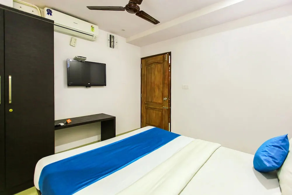 FabHotel Aston Service Apartments