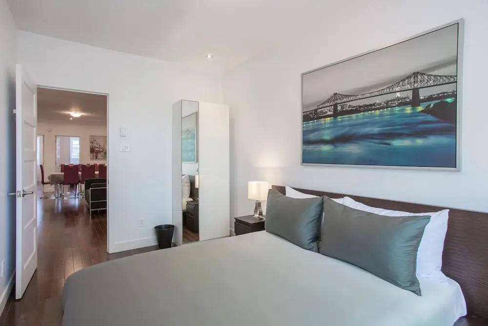 LMVR - LuxApt 3 - 7 bedrooms 2 bathrooms