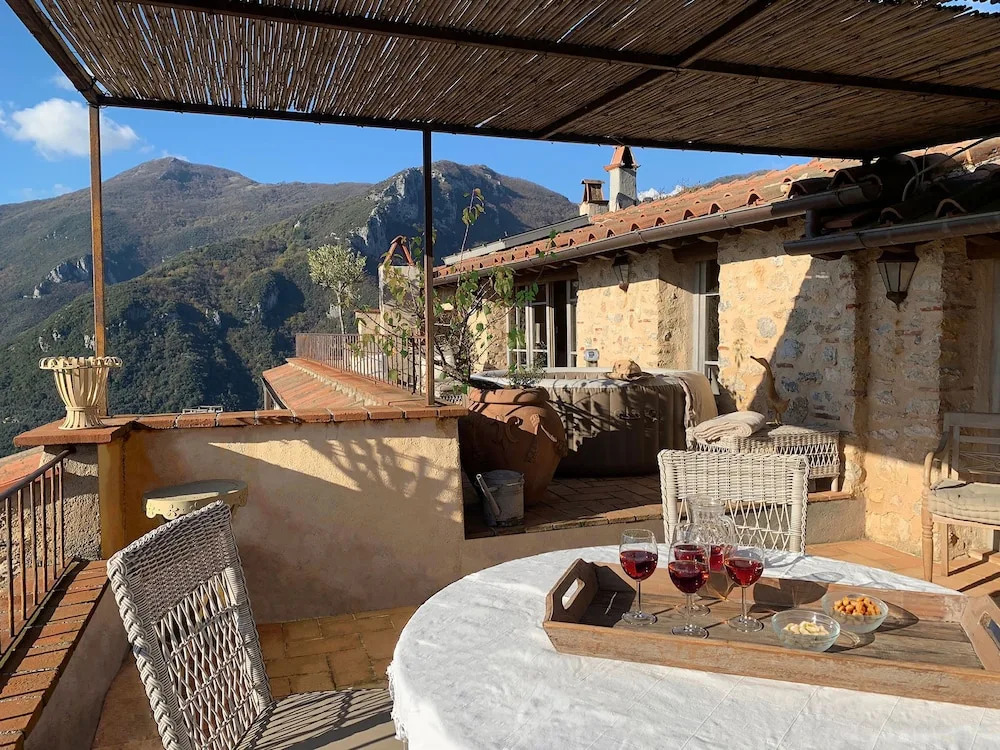 Peaceful Holiday Home in Camaiore With Terrace