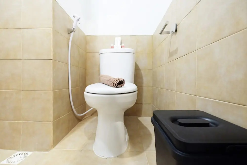 Clean And Tidy Green Pramuka Apartement