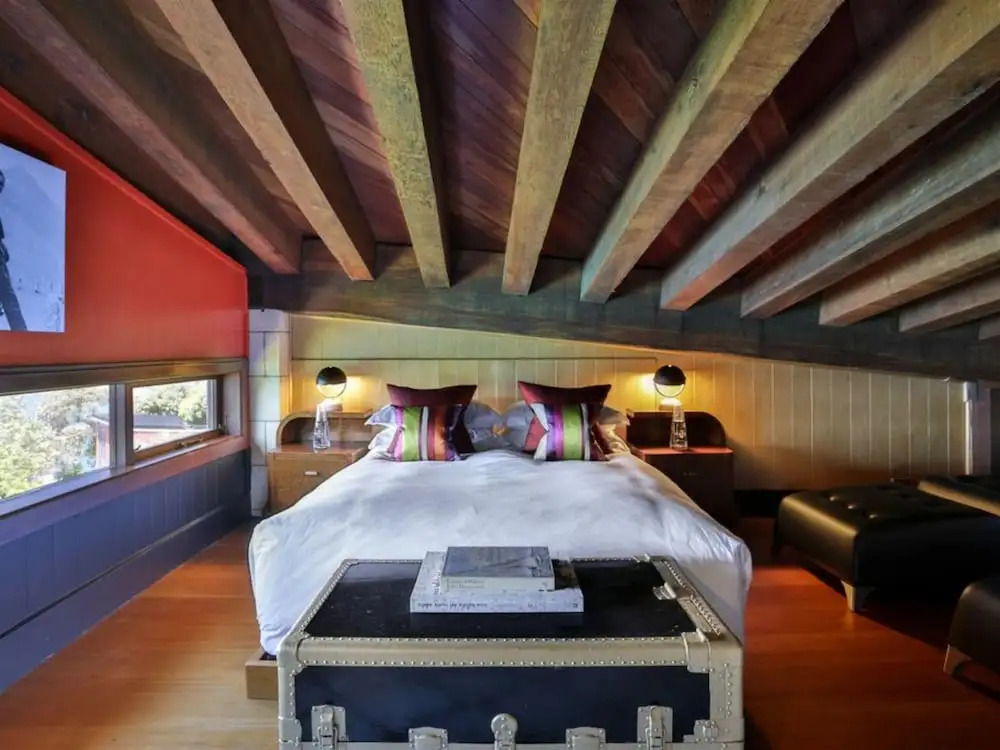 Donkey Bay Inn
