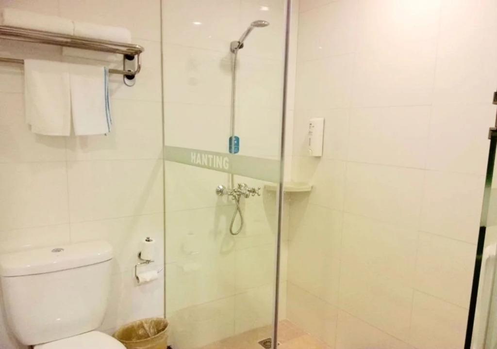 Hanting Hotel Shanghai Pudong Airport Free shuttle bus