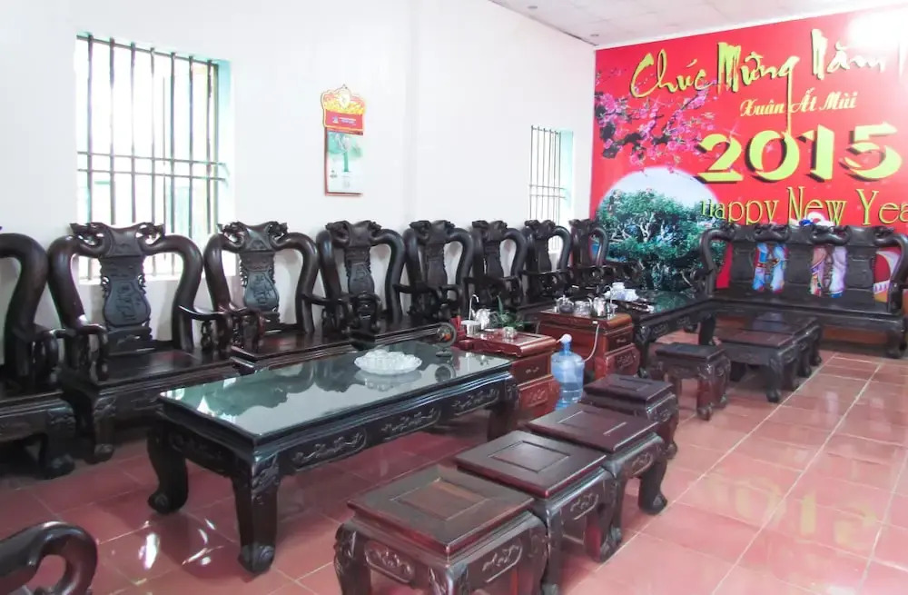 Huong Tra Hotel