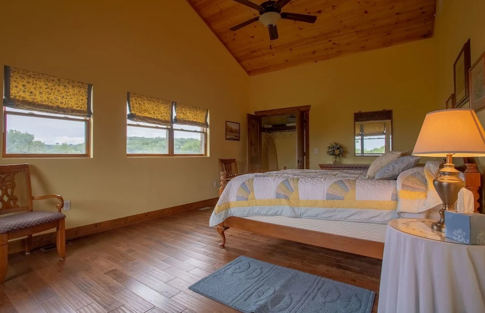 Turtle Ridge 5 Bedrooms 4.5 Bathrooms Home