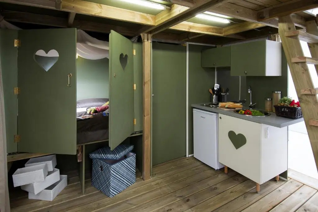 Blu International Camping