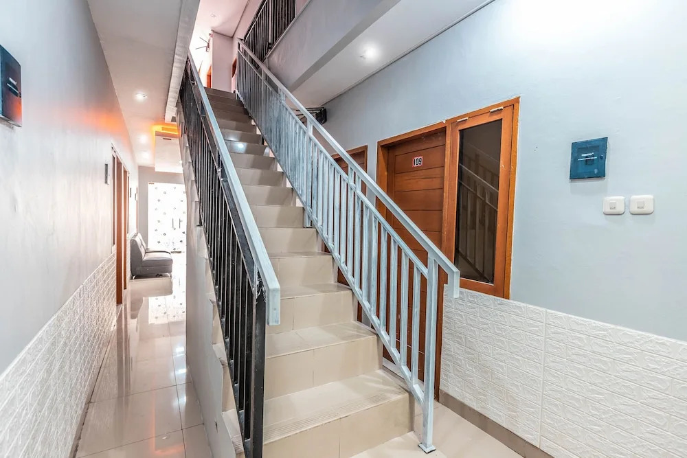 OYO 1070 Kuningan Residence