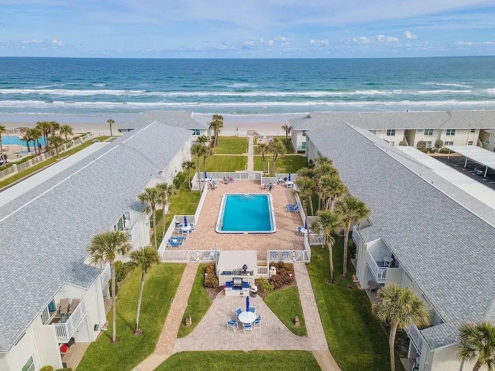 Colony Beach Club 246