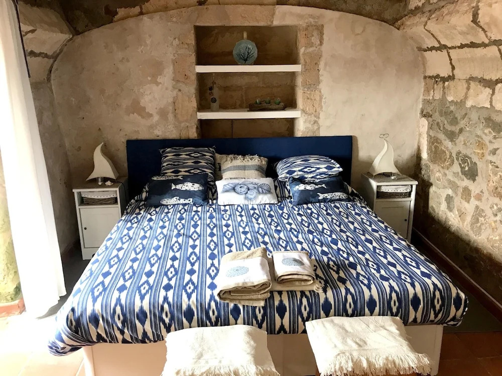 Villa With 4 Bedrooms in Fornells Menorca, With Wonderful sea View, Furnished Garden and Wifi Near the Beach