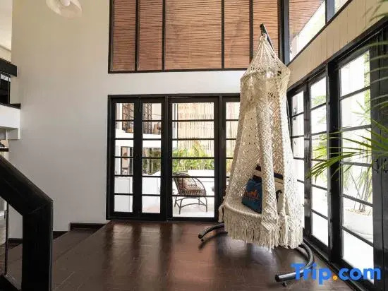 Rwanda Naziza- Private Villa Old Town I Daily Maid