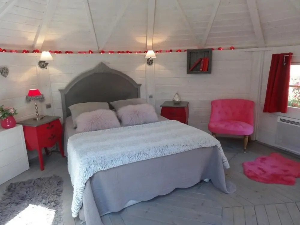 D-Day Kota Hebergement Insolite et chambres d'Hotes "La Naomath"