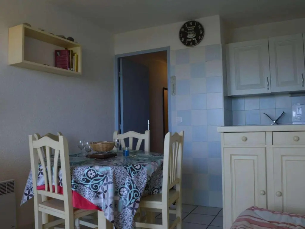 Appartement Saint-Cyprien, 2 pièces, 4 personnes - FR-1-225D-13
