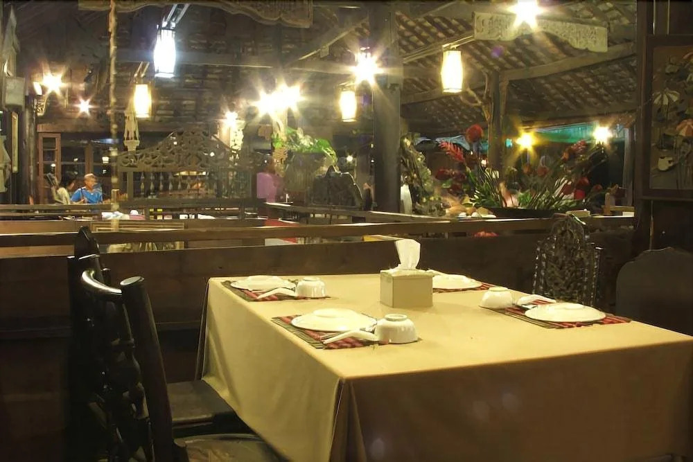 Tharnthong Lodges
