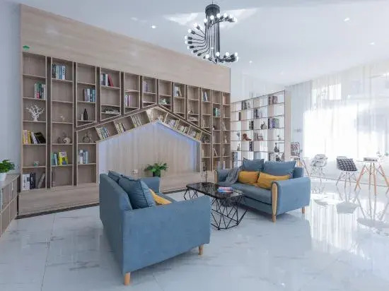 Jixiang Hotel (Haikou Meilan Airport)
