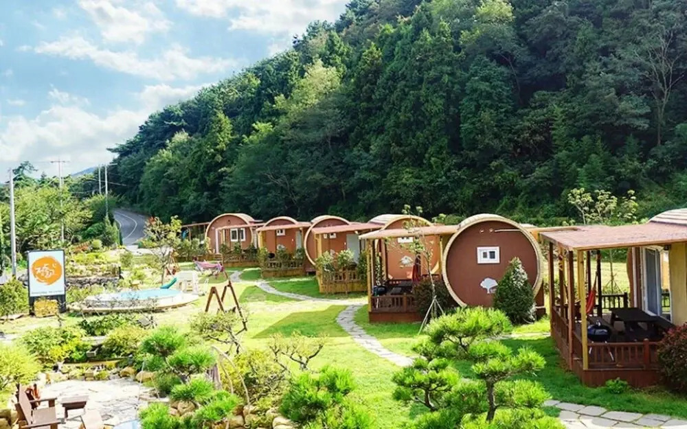 Geoje Jeongdeulgo Pension