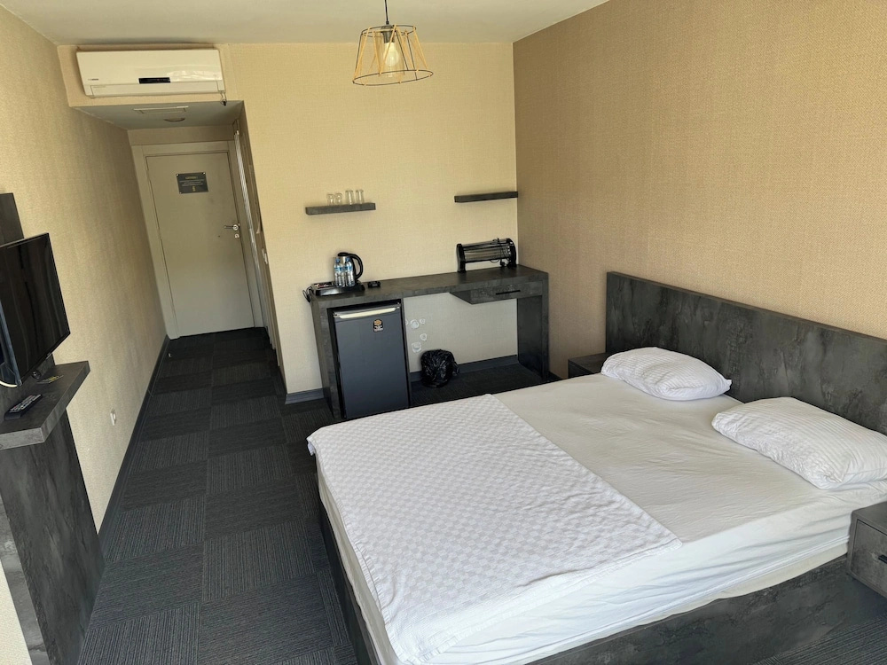 Pin Suite