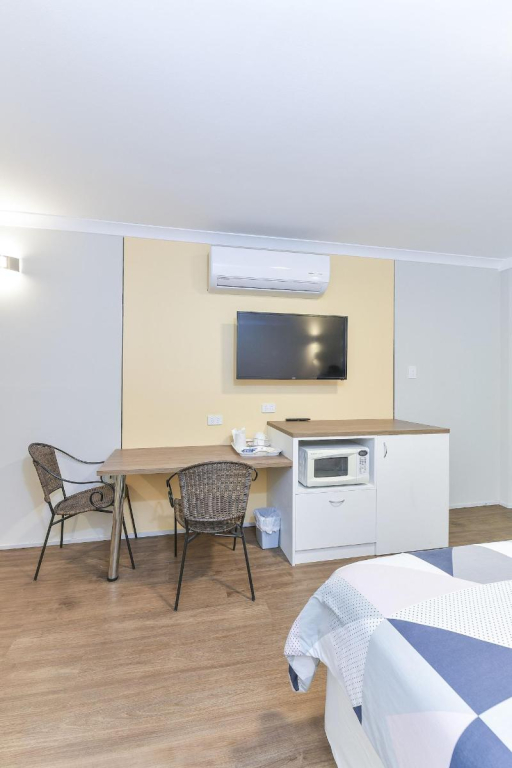 Platinum Motel